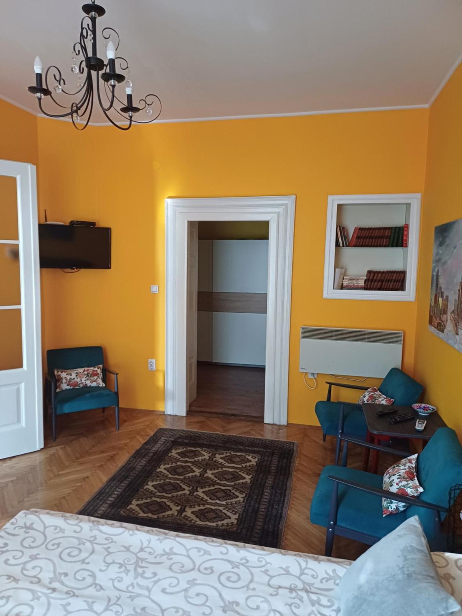 Sombor 19 Central Apartment Экстерьер фото