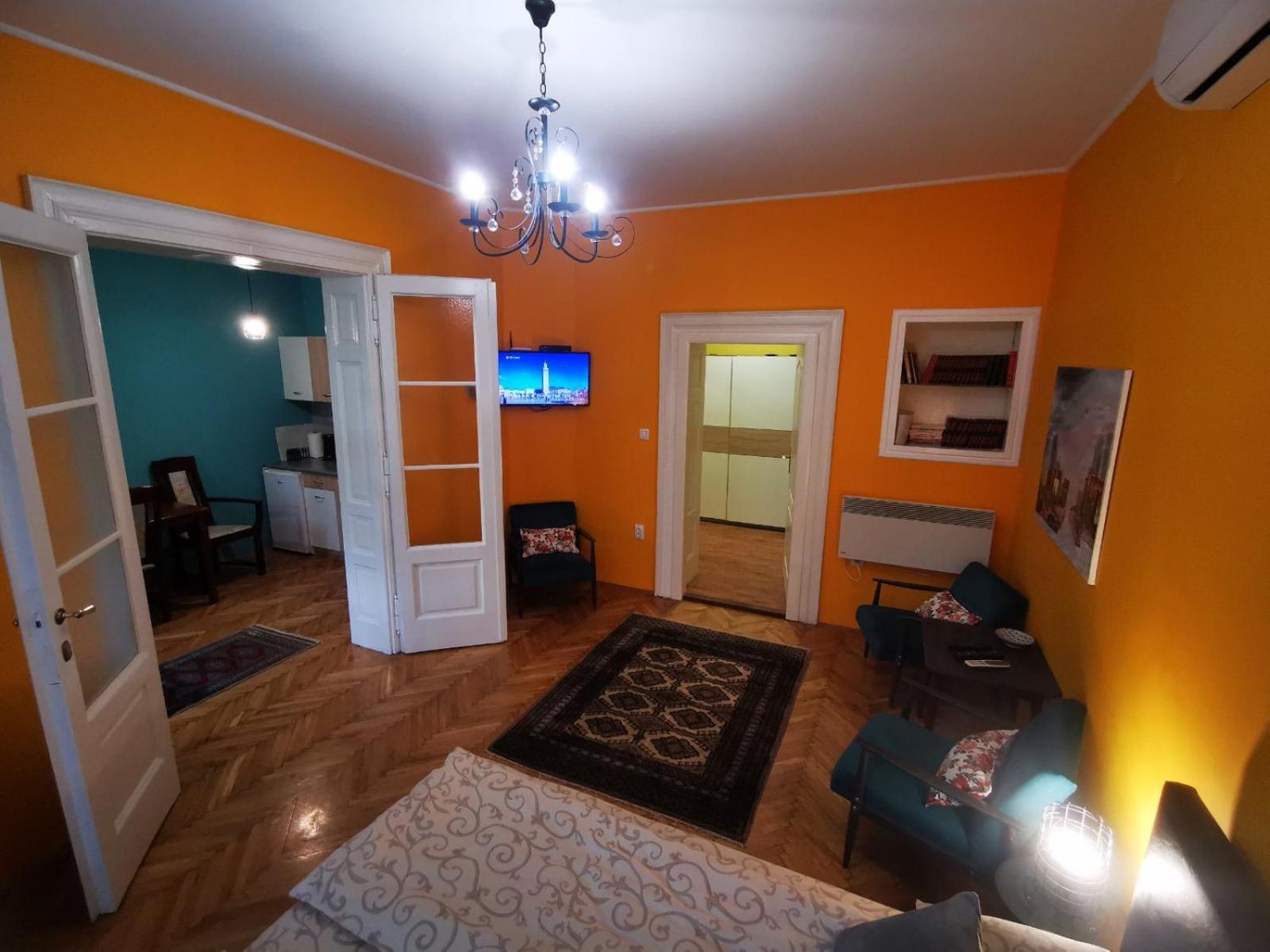 Sombor 19 Central Apartment Экстерьер фото